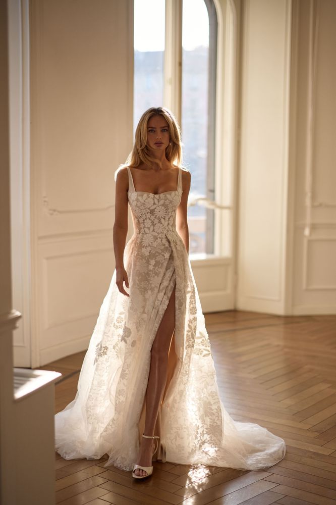 Orithia  dress