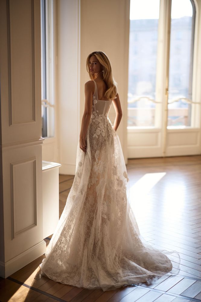 Orithia  dress
