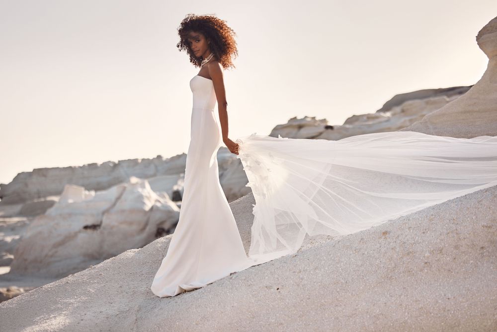 7 Wedding Dress Trends For 2023 To Know - Vogue Australia