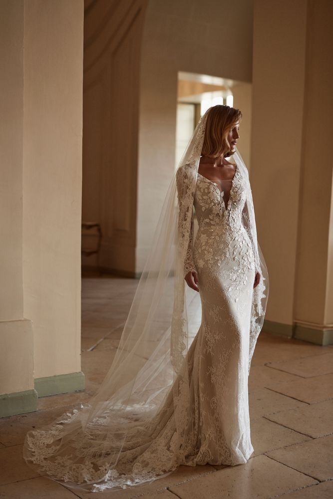 Veil Idol veils
