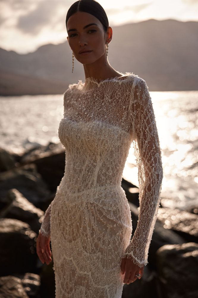 Esmera suknie