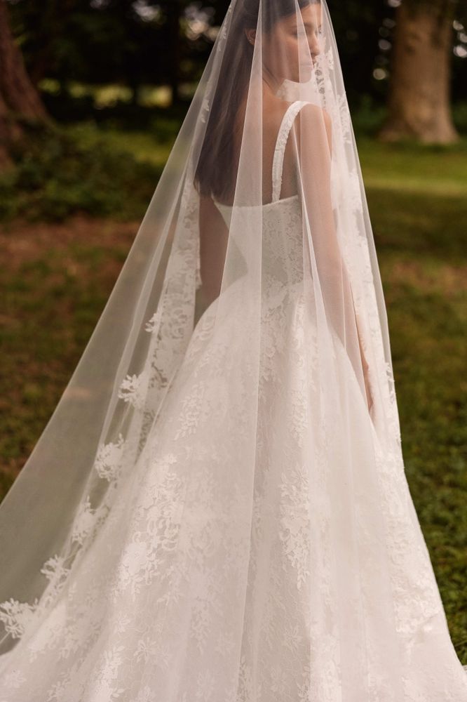 Elisora veil accessories