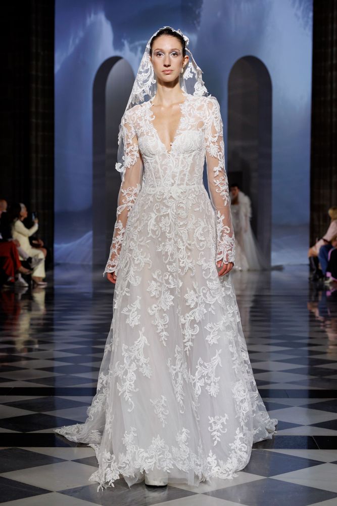 Mirelisse veil accessories