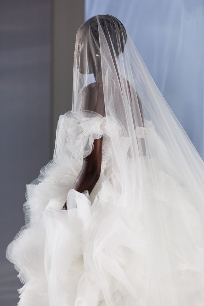 Vionne veil accessories